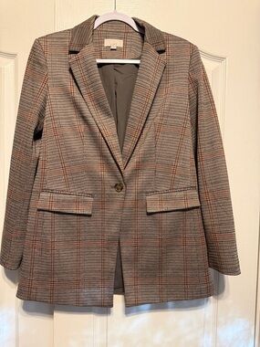 LOFT Plaid Single-Button Blazer in Gray with Rust Windowpane